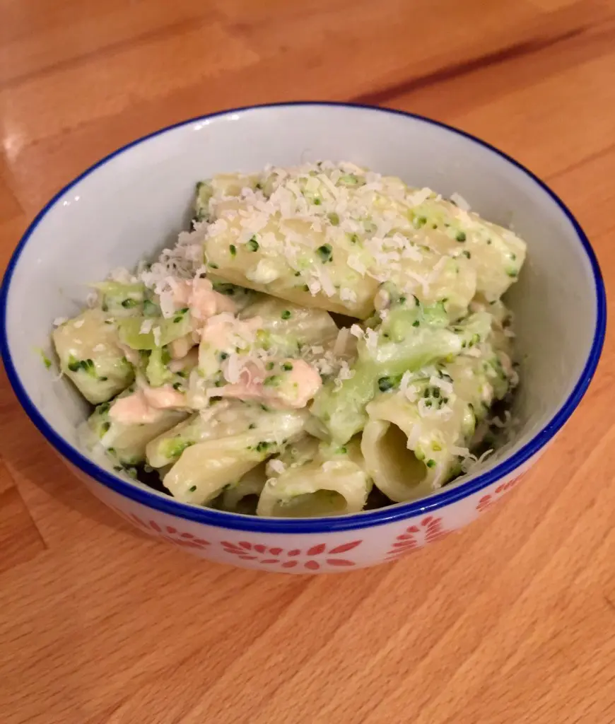 Pasta With Salmon And Broccoli In Cheese Sauce - Great Toddler Meal
