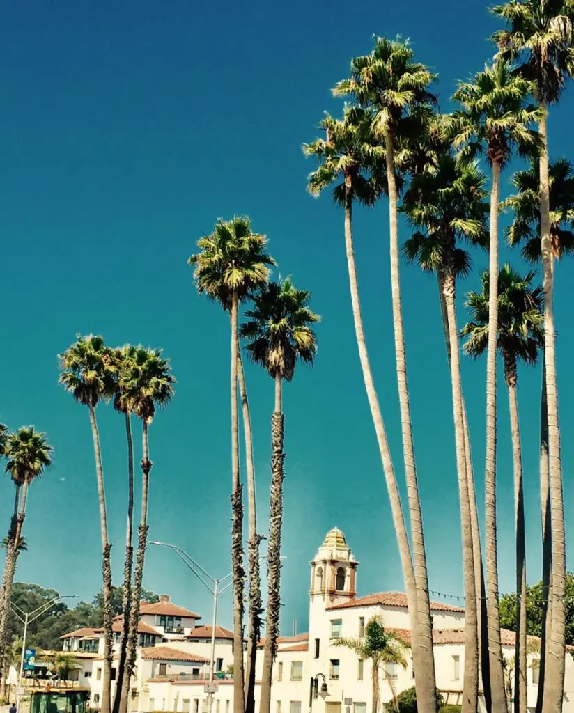 Santa Cruz old mission building