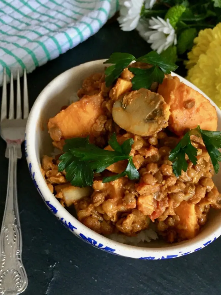 Curried sweet potato and brown lentils