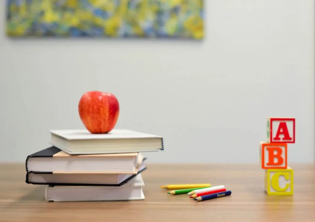 books and apple