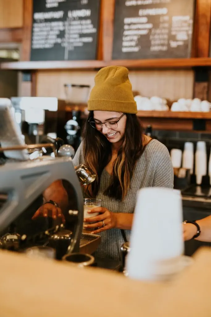 girls coffeeshop