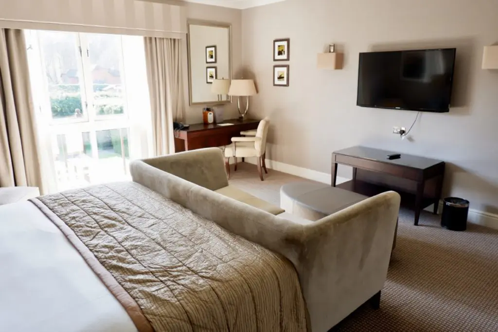 foxhills hotel room