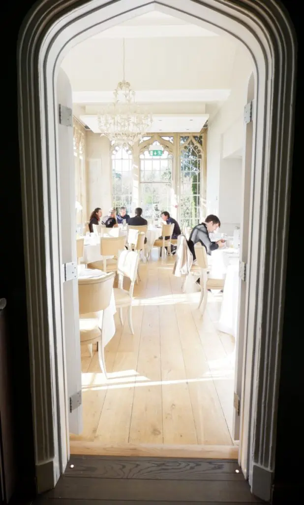 breakfast foxhills hotel