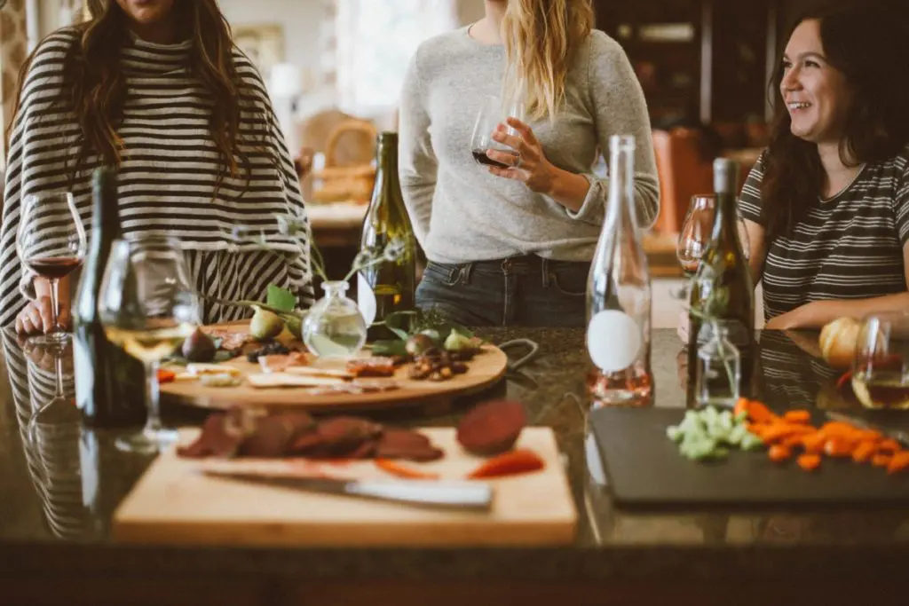 friends dinner party