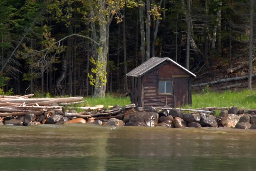 log cabin hut lake