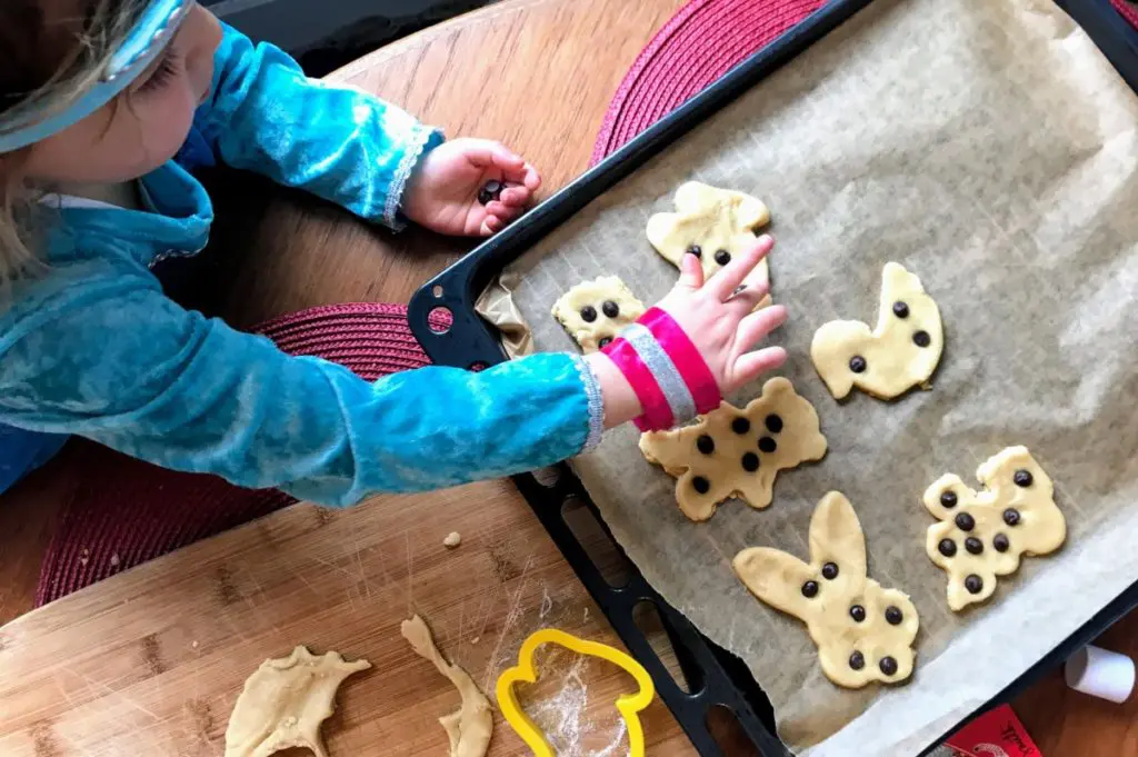 3 ingredient vegan biscuits