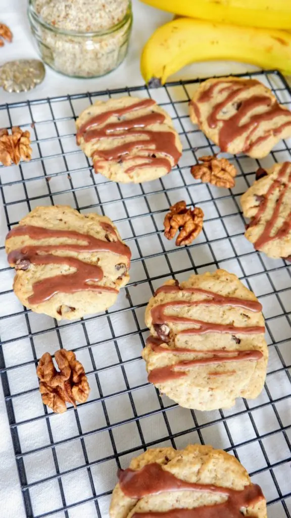 Cookies are out the oven with walnuts!