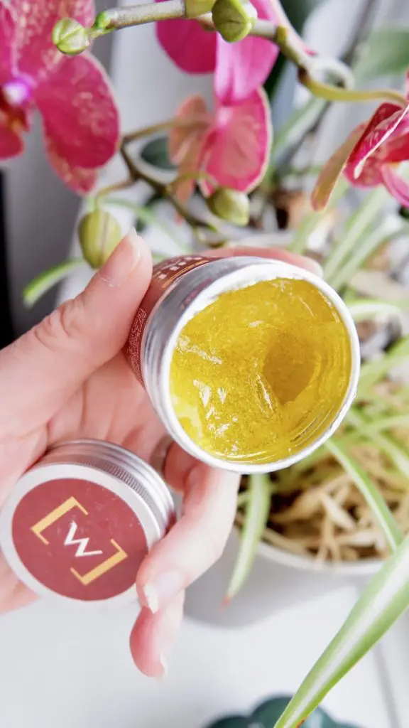 Opening the tub of cream: Whitfords Skincare Review