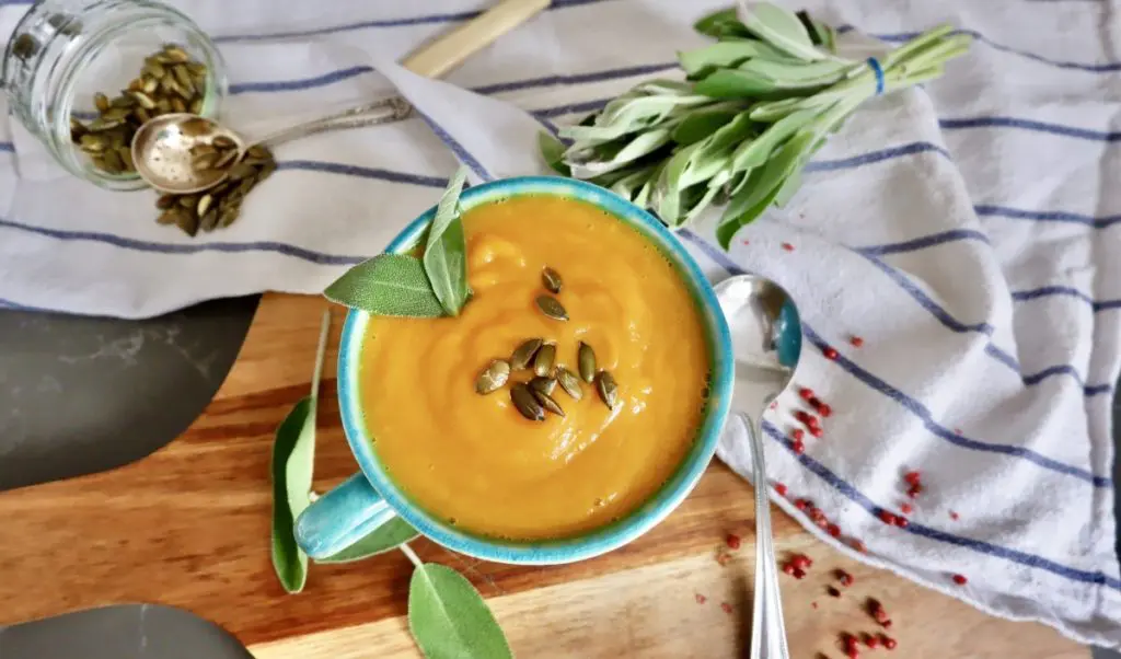 Vegan Sweet Potato And Carrot Soup With Ginger: Veganuary