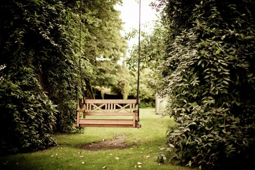 garden swing