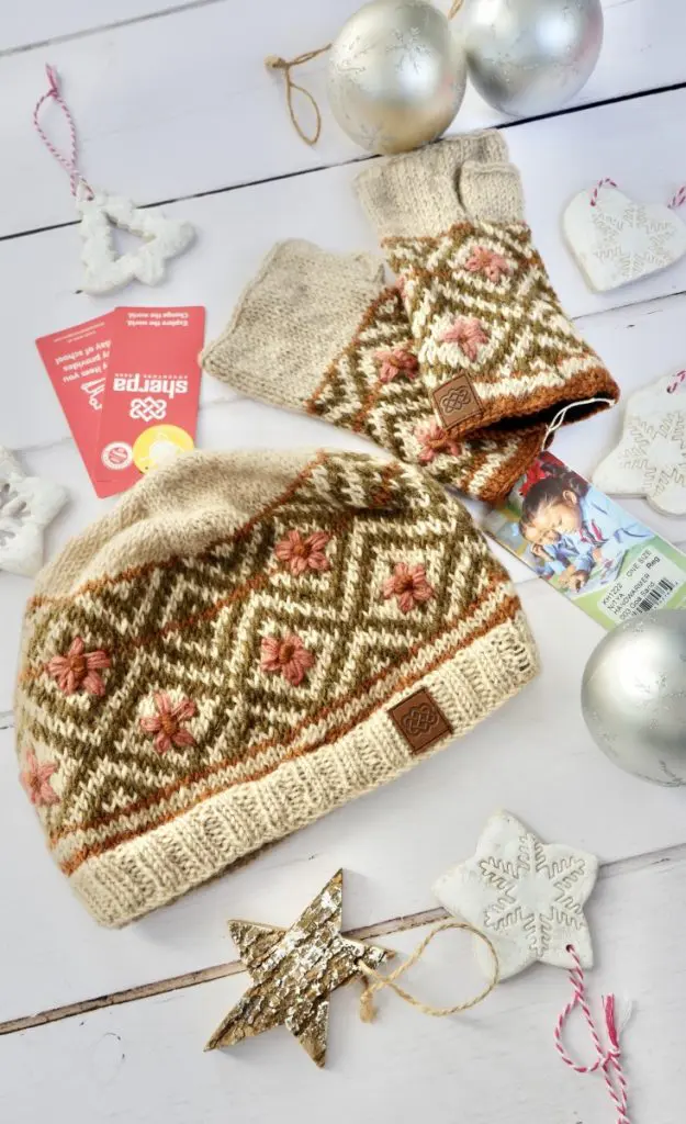 Sherpa hat and gloves set: Ethical Christmas Gifts.