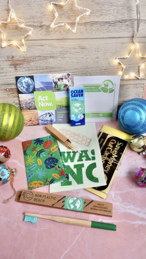 SaveMoneyCutCarbon box. Ethical Christmas Stocking Fillers. SaveMoneyCutCarbon box. Ethical Christmas Stocking Fillers.