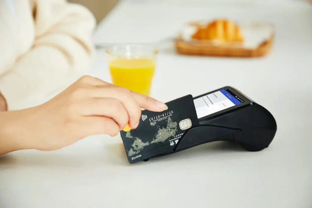 credit card shop buy