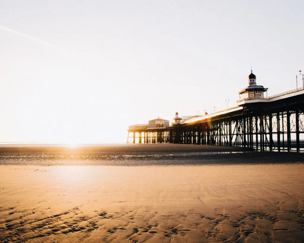 blackpool beach sunset uk