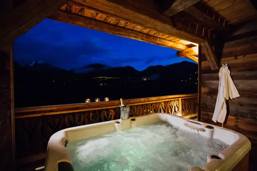 AliKats Mountain Chalets post