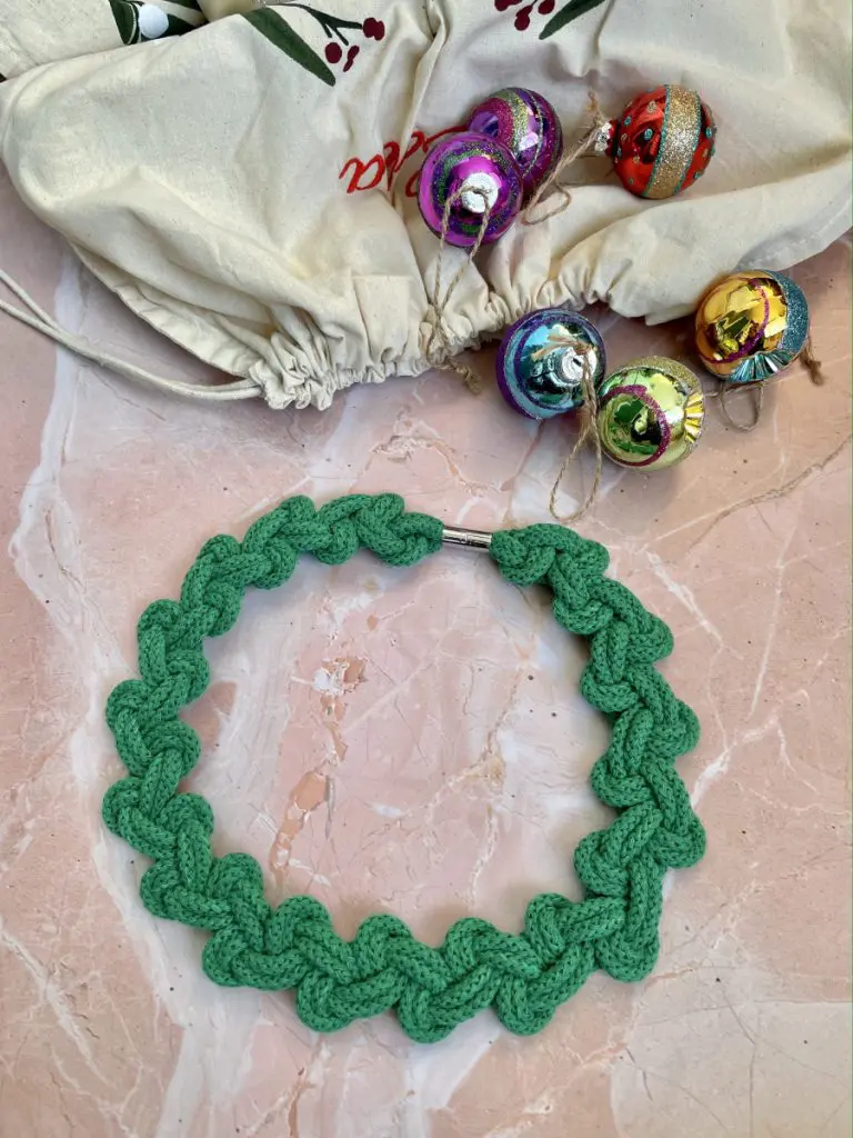 Handmade by Trinni necklace Handmade by Trinni necklace