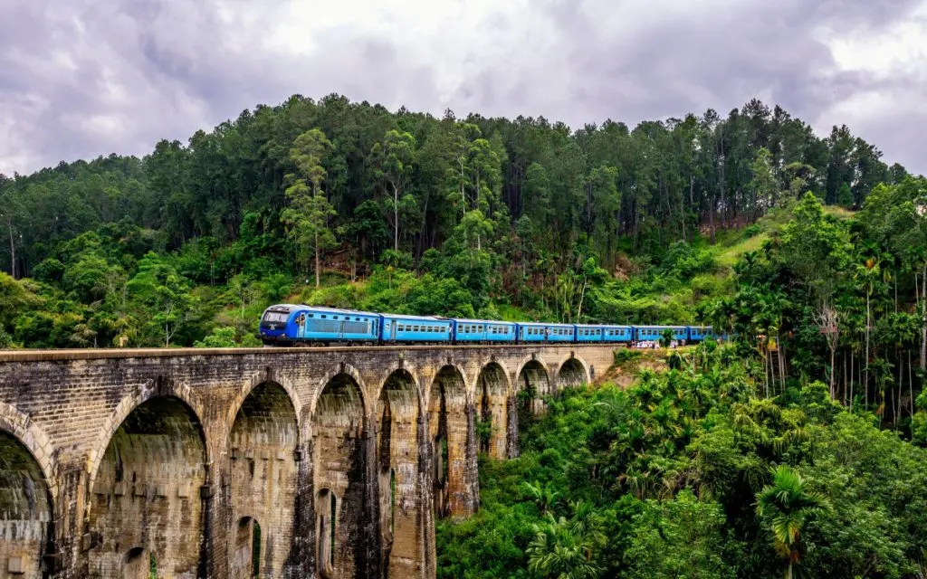 Sri Lanka train
