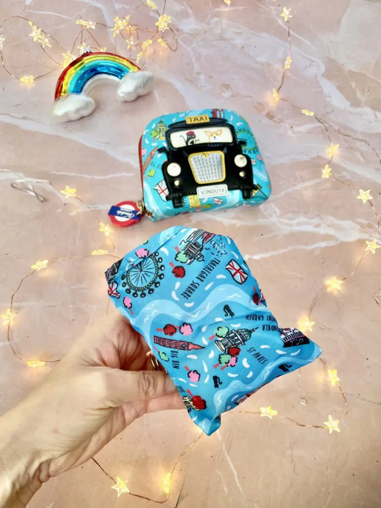 Sustainable And Ethical Christmas Gifts For Kids 2022 - Vendula purse Sustainable And Ethical Christmas Gifts For Kids 2022 - Vendula purse