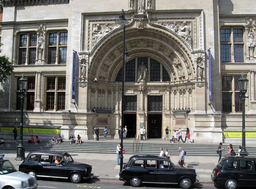 V&A London