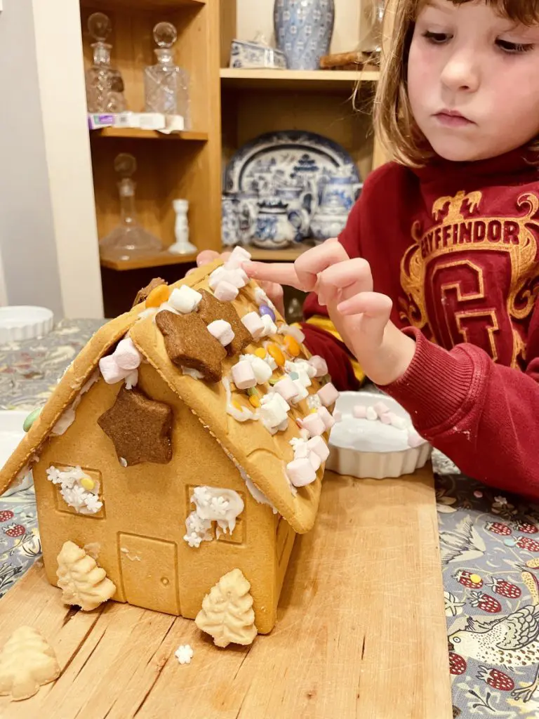 vegan gingerbread recipe and tutorial