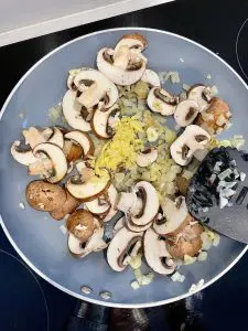 Simple Kale and Mushroom Pasta with Ginger (Vegan)