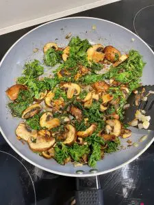 Simple Kale and Mushroom Pasta with Ginger (Vegan)