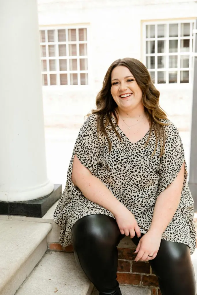 woman fashion clothes plus size