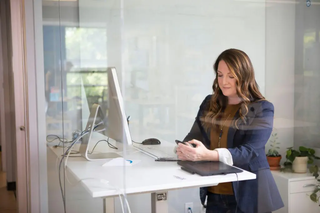 woman work desk computer