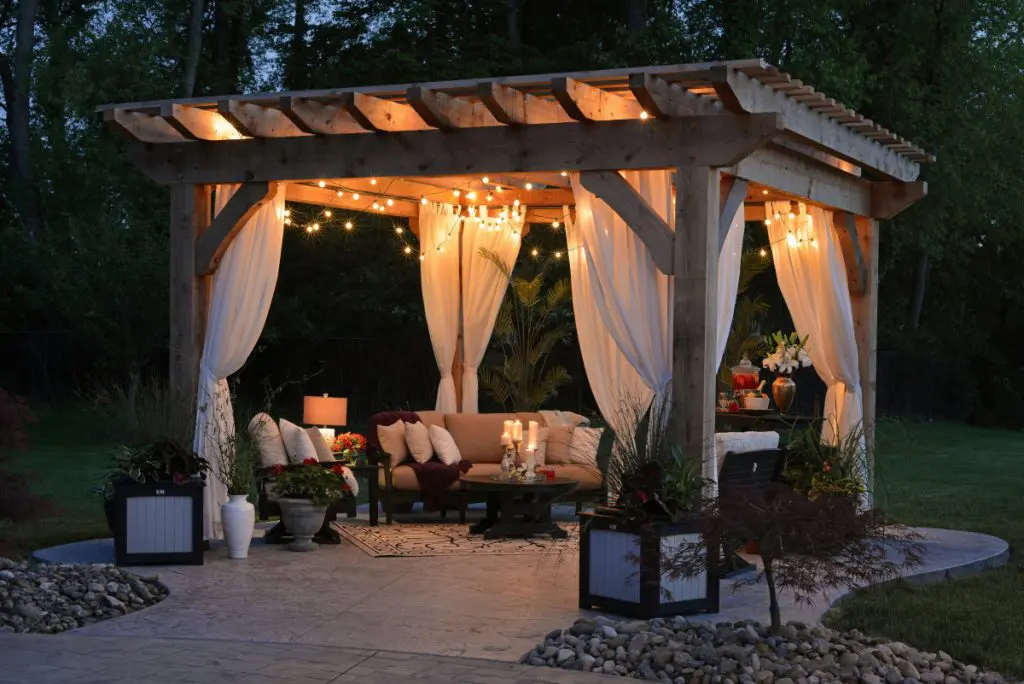 gazebo garden lights