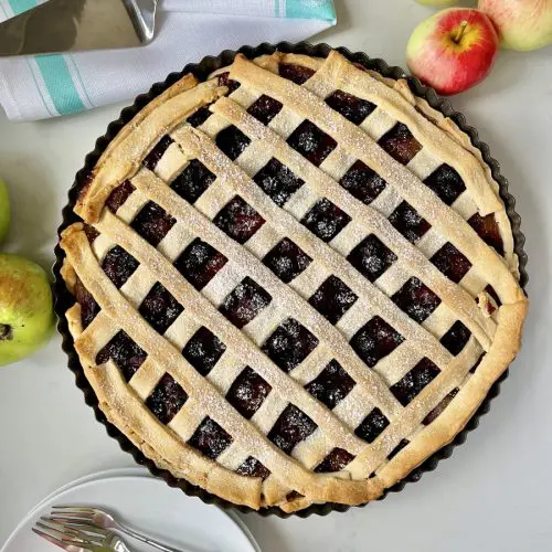 vegan apple and blackberry pie with ready-to-roll shortcrust pastry