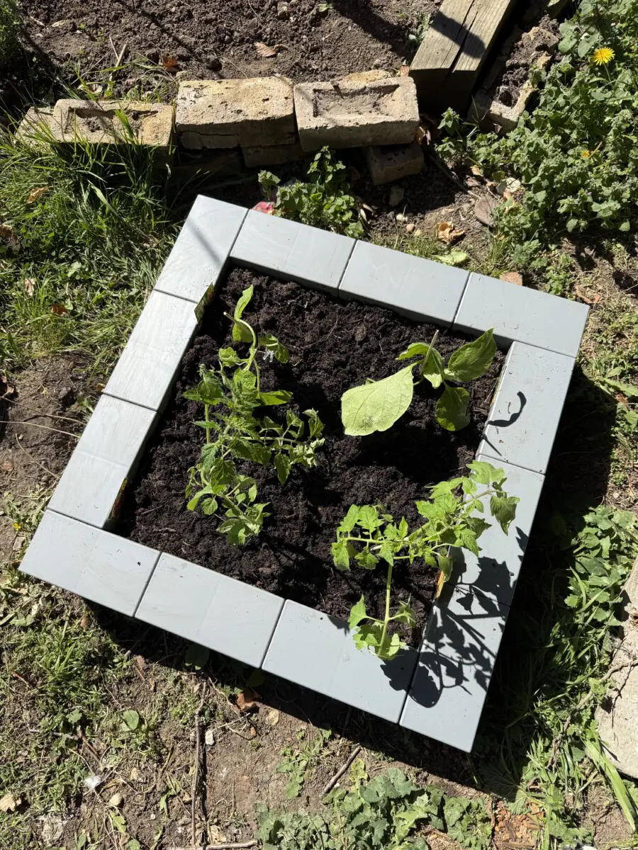 PolyBrick Raised Bed Planter Kit