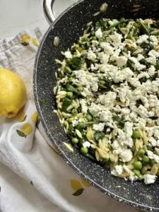 Orzo with peas and feta recipe Orzo with peas and feta cheese
