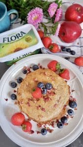 Vegan Spiced Apple and Oat Pancakes