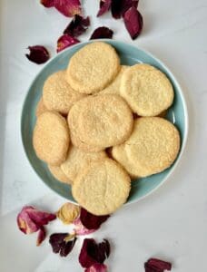 3 ingredient shortbread biscuits